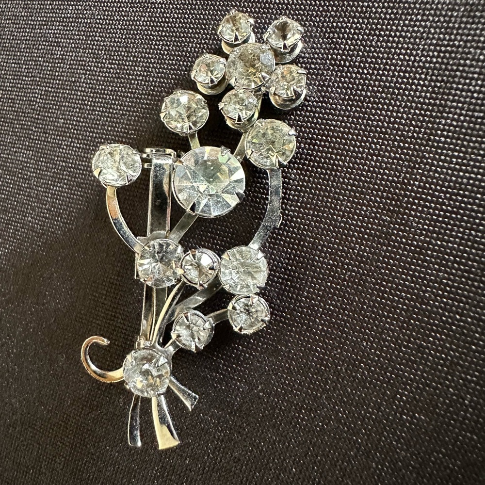 Vintage silver tone floral spray brooch